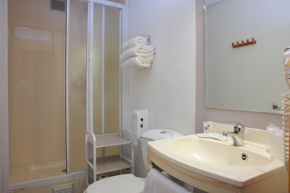 Alerion Centre Gare Hotel Мец Екстериор снимка